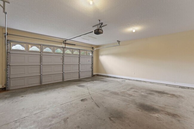 Building Photo - Charming 4-Bedroom Home for Rent in Hinesville, GA