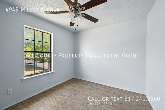 Building Photo - 4949 Miller Ave