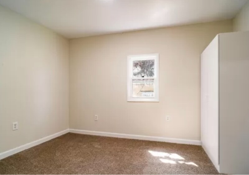 Building Photo - 120 Wallace Ave