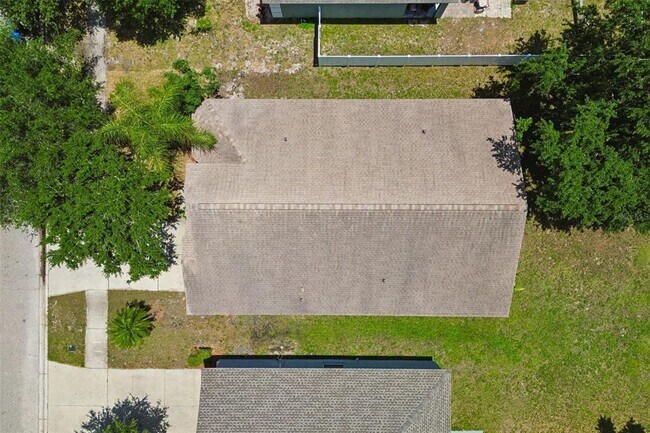Building Photo - 2222 Roanoke Springs Dr