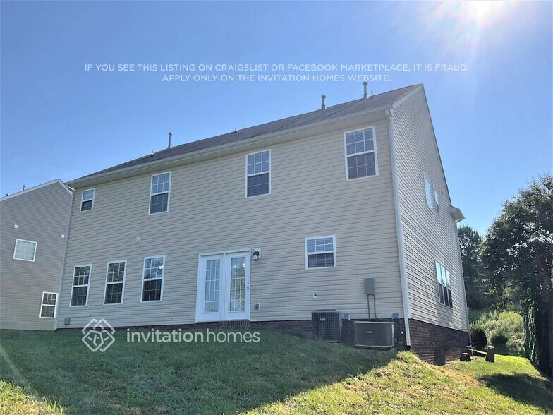 Building Photo - 12224 Palomar Dr