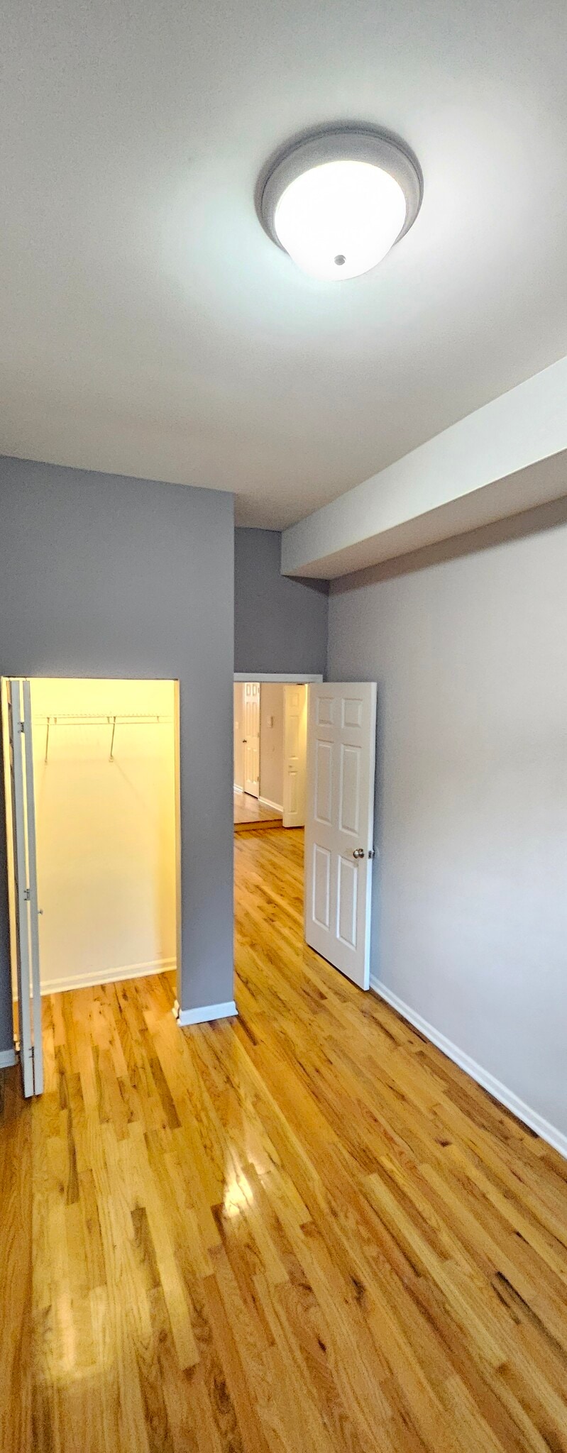 Building Photo - 529 N Ashland Ave