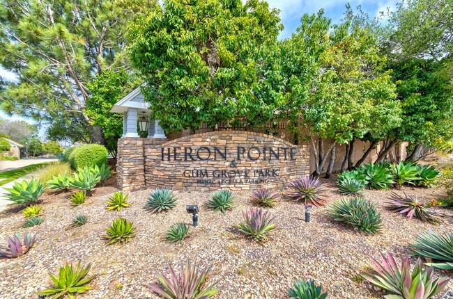 Primary Photo - 935 Heron Cir