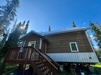 Building Photo - Available in October / 1-Bedroom with a Lo...
