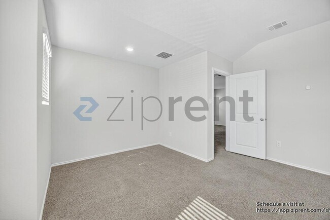 Building Photo - 2885 Wolfcreek