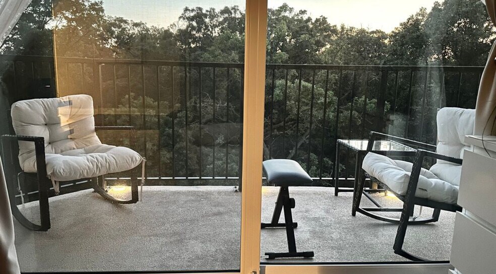 Building Photo - 190 S Wood Dale Rd