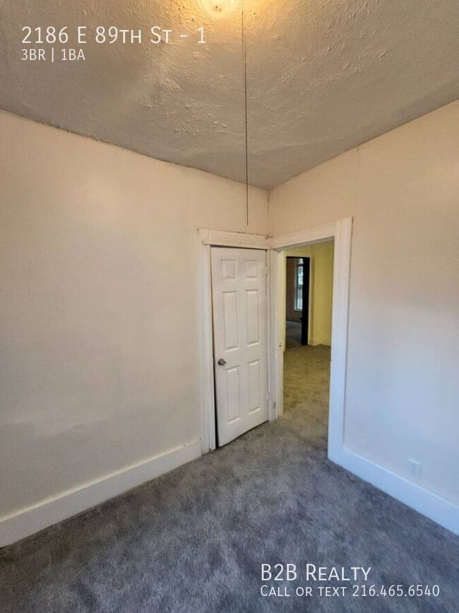 Building Photo - 2186 E 89th St