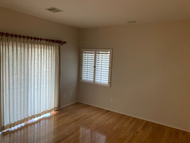 Building Photo - 1172 Eagles Nest