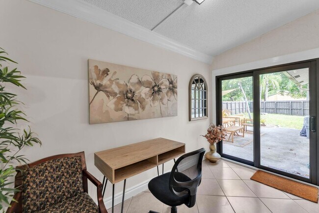 Building Photo - 2924 NW 69th Ct