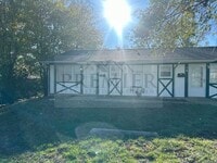 Building Photo - 6111 E 153rd St #B, Grandview, MO 64030 2B 1B - rent $895 / Move in ready/