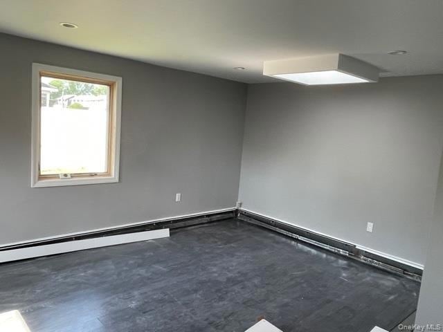 Building Photo - 2 Butler Ln