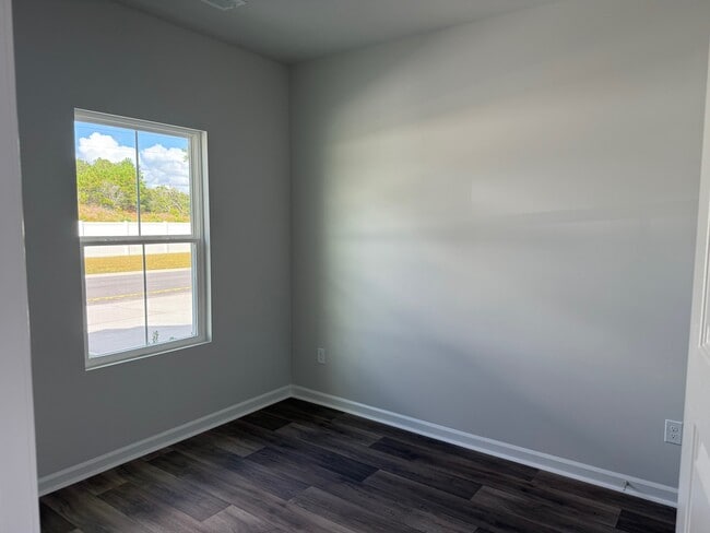 Building Photo - 1033 Arborwood Ln SW