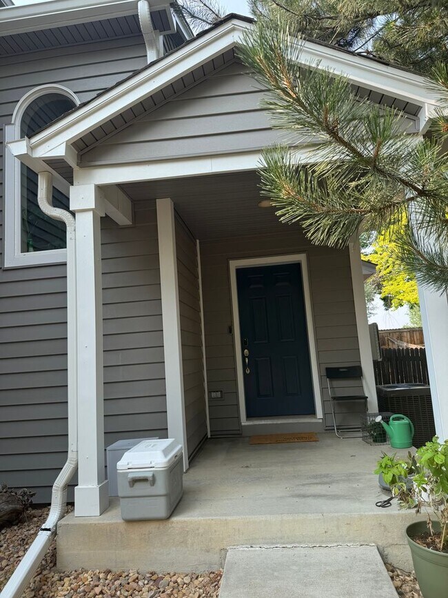 Building Photo - Stunning Home Near Waneka Lake with Modern Upgrades