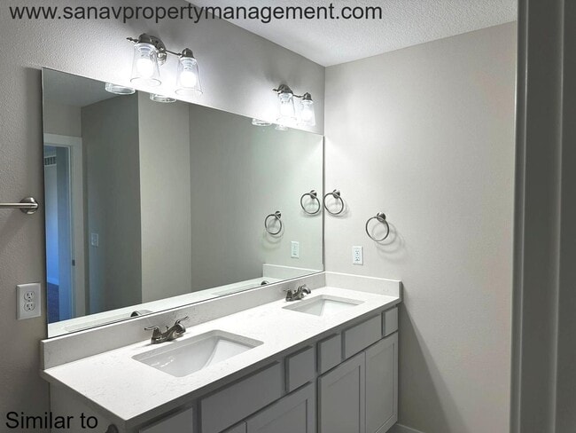 Building Photo - "Welcome Home: Embrace Comfort, Convenienc...