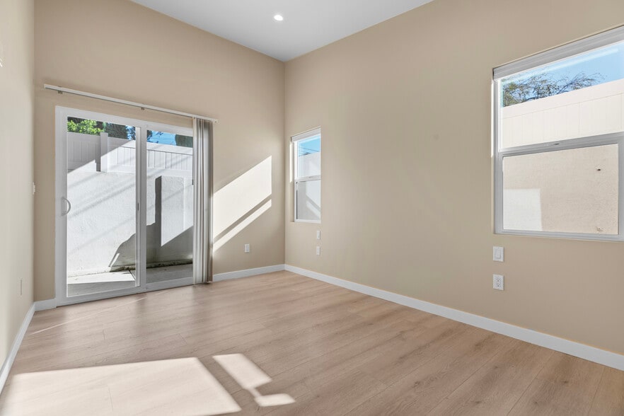 Building Photo - 14422 Judd St