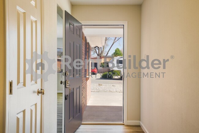 Building Photo - !!!!WOW PRICE INPROVEMENT JUST IN TIME FOR...