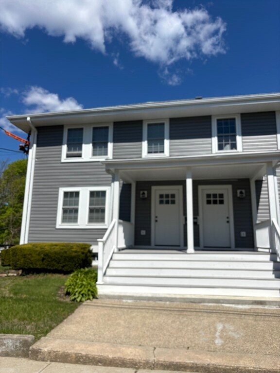 Building Photo - 17 Seaview St