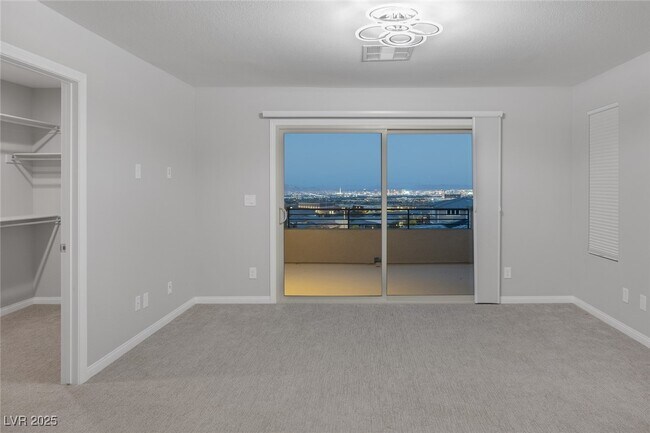 Building Photo - 440 Harmony Bay Ave