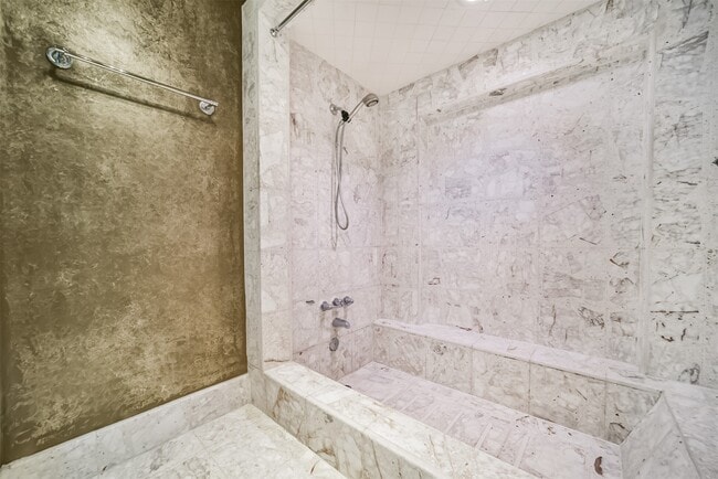 Building Photo - 15738 Fleetwood Oaks Dr