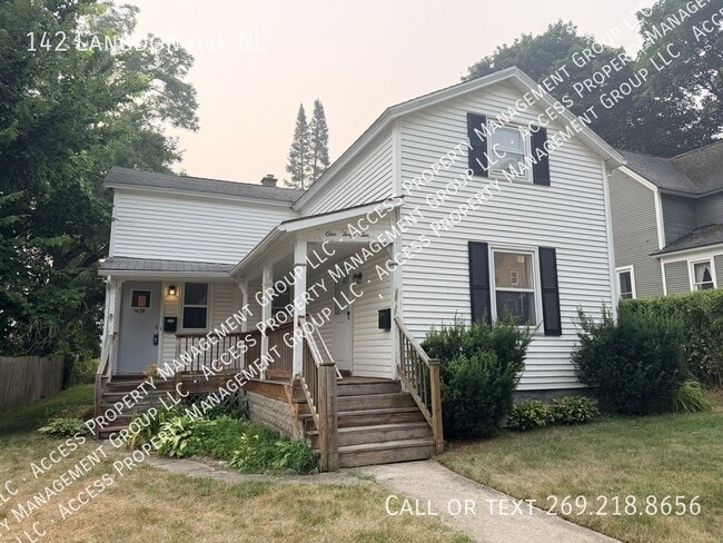 Building Photo - 142 Langdon Ave NE