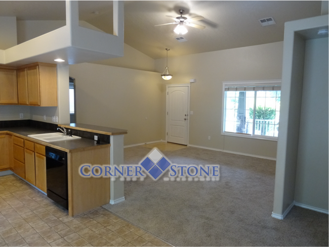 Building Photo - 3258 W Salmon Creek St