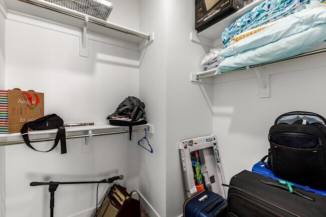 Building Photo - 6759 N 128th Dr