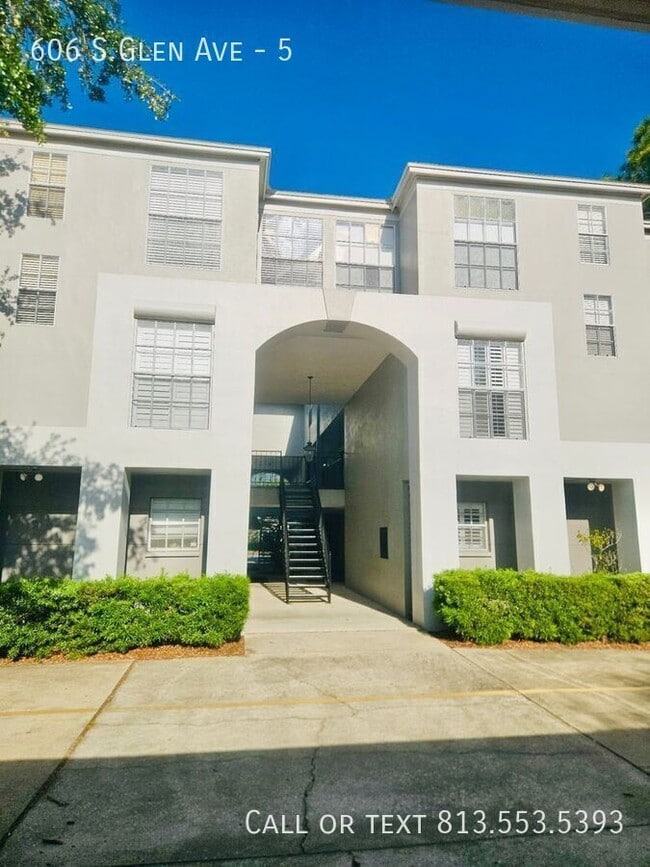 Building Photo - 606 S Glen Ave