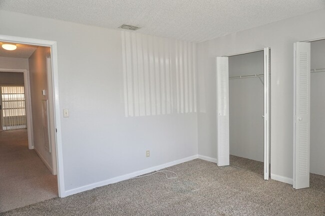 Building Photo - Winter Ridge Condo