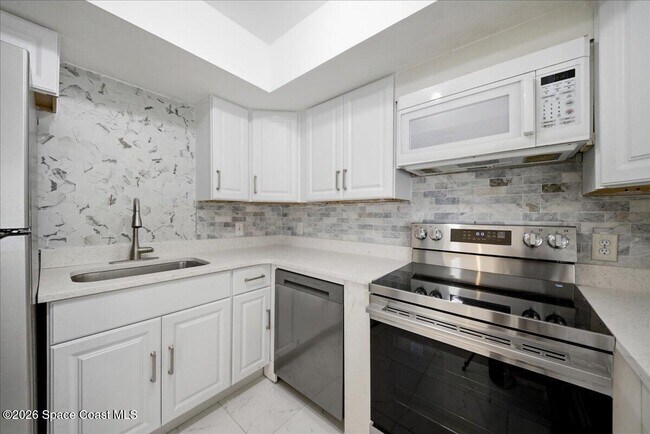 Building Photo - 300 Canaveral Beach Blvd
