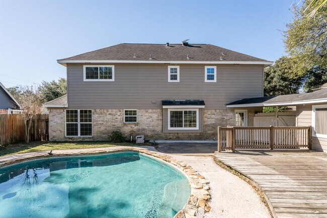 Building Photo - 14930 Walters Rd
