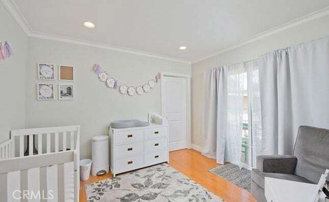 Building Photo - 17827 Burbank Blvd