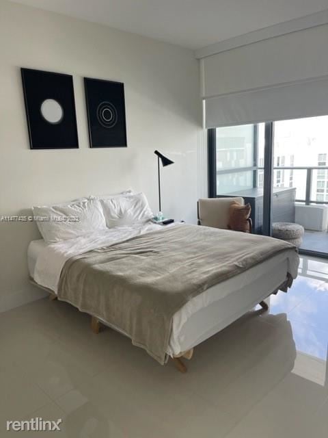 Building Photo - 3 br, 3 bath House - 2960 NE 207th St Unit...