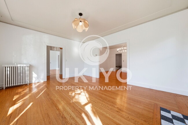 Building Photo - 860 Portal Ave