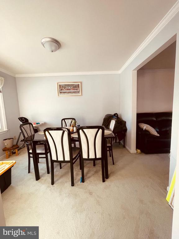 Building Photo - 404 Navaho Dr