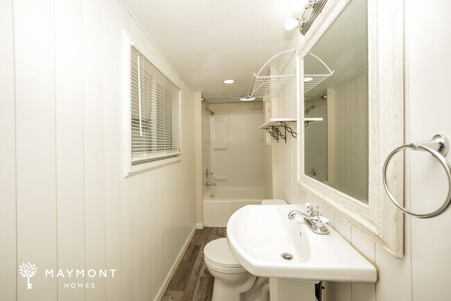 Building Photo - Cozy 1-Bedroom, 1-Bath Home in Akron, OH