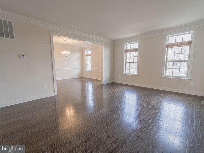 Building Photo - 22595 Windsor Locks Square