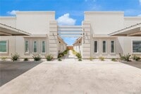 Building Photo - 1405 San Vicente