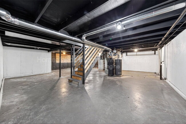 Building Photo - 2455 Buttonwood Ct