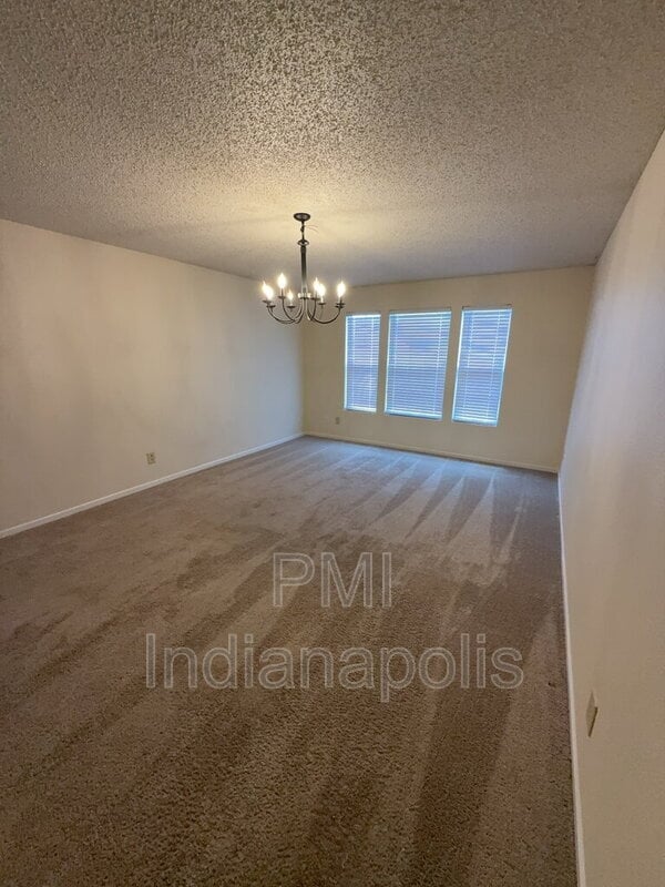 Building Photo - 12120 E 141st St