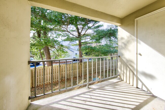 Building Photo - 411 W Conestoga Rd