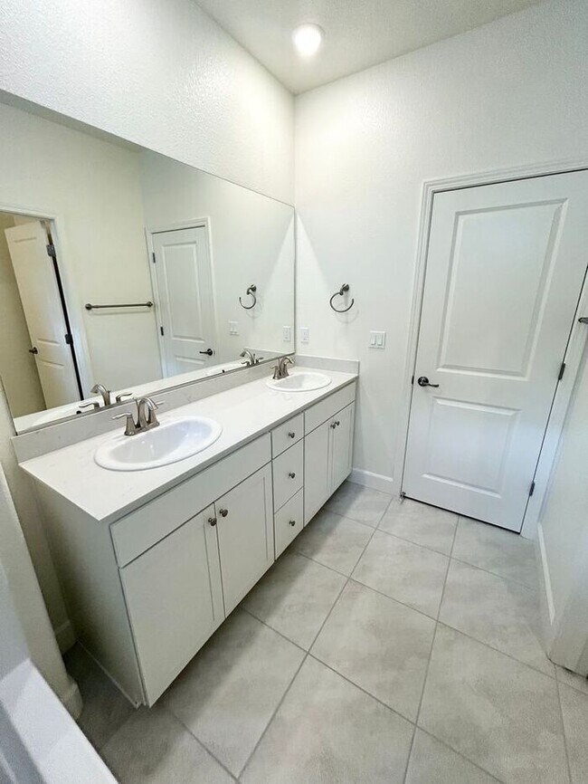 Building Photo - Brand New Home in Carson City 4 Bedroom 2....