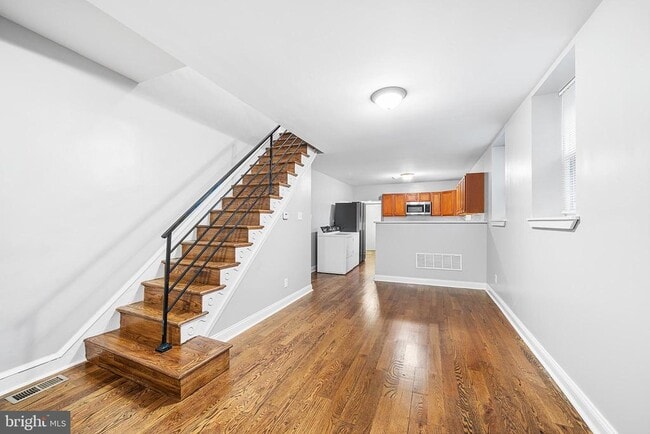 Building Photo - 3645 Emerald St