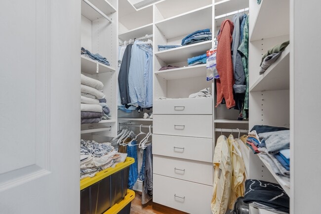 Building Photo - 5235 SW 171st Ave