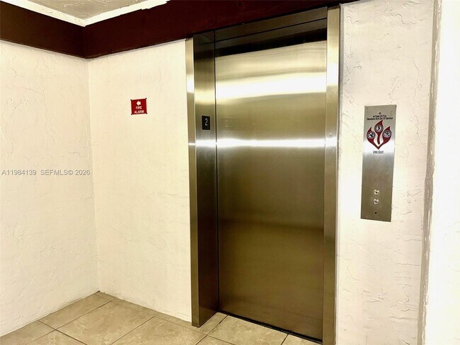 Building Photo - 10700 SW 108th Ave