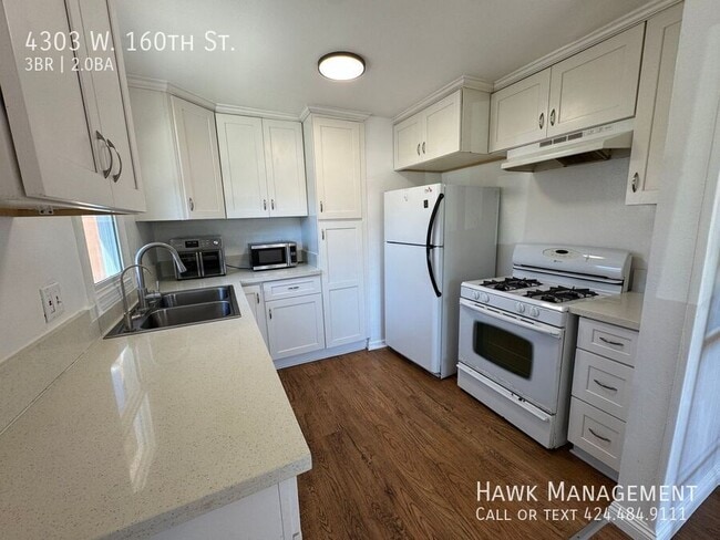 Building Photo - 4303 160th St