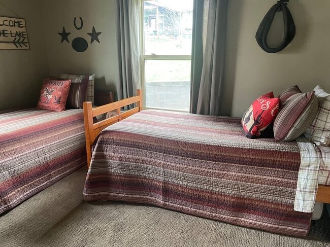 Building Photo - 1114 W 17th St