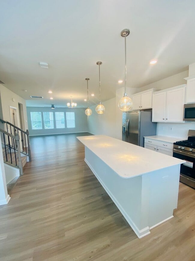 Building Photo - 3BR/3.5 Bath Townhouse in Ballantyne