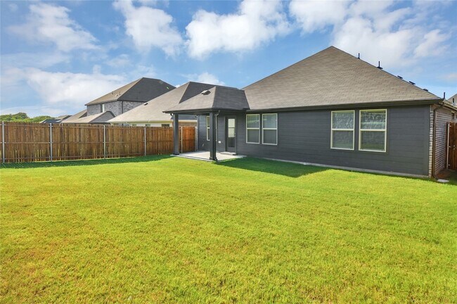 Building Photo - 511 Weller Rd