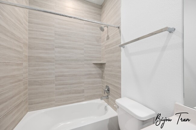Building Photo - 6127 Bella Breeze Dr