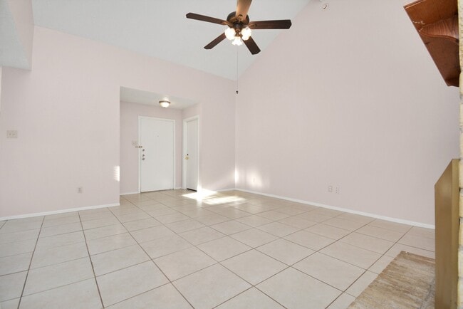 Building Photo - 19214 Cypress River Dr